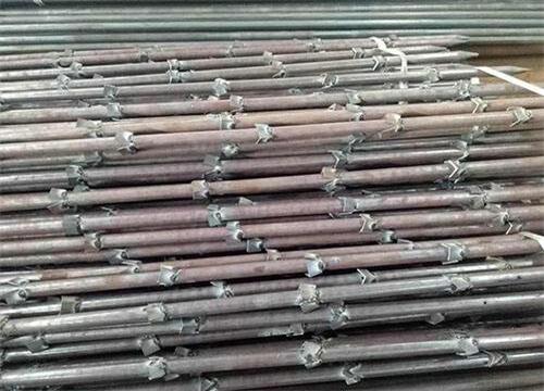 额尔古纳隧道钢花管